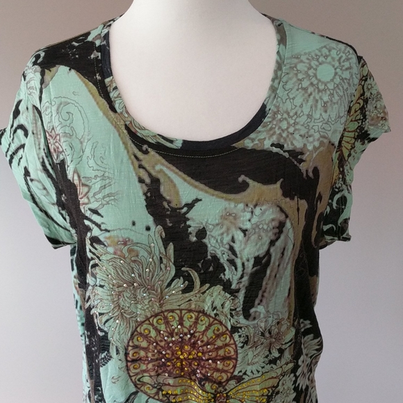 Patterned Rhinestone Top - Picture 3 of 5